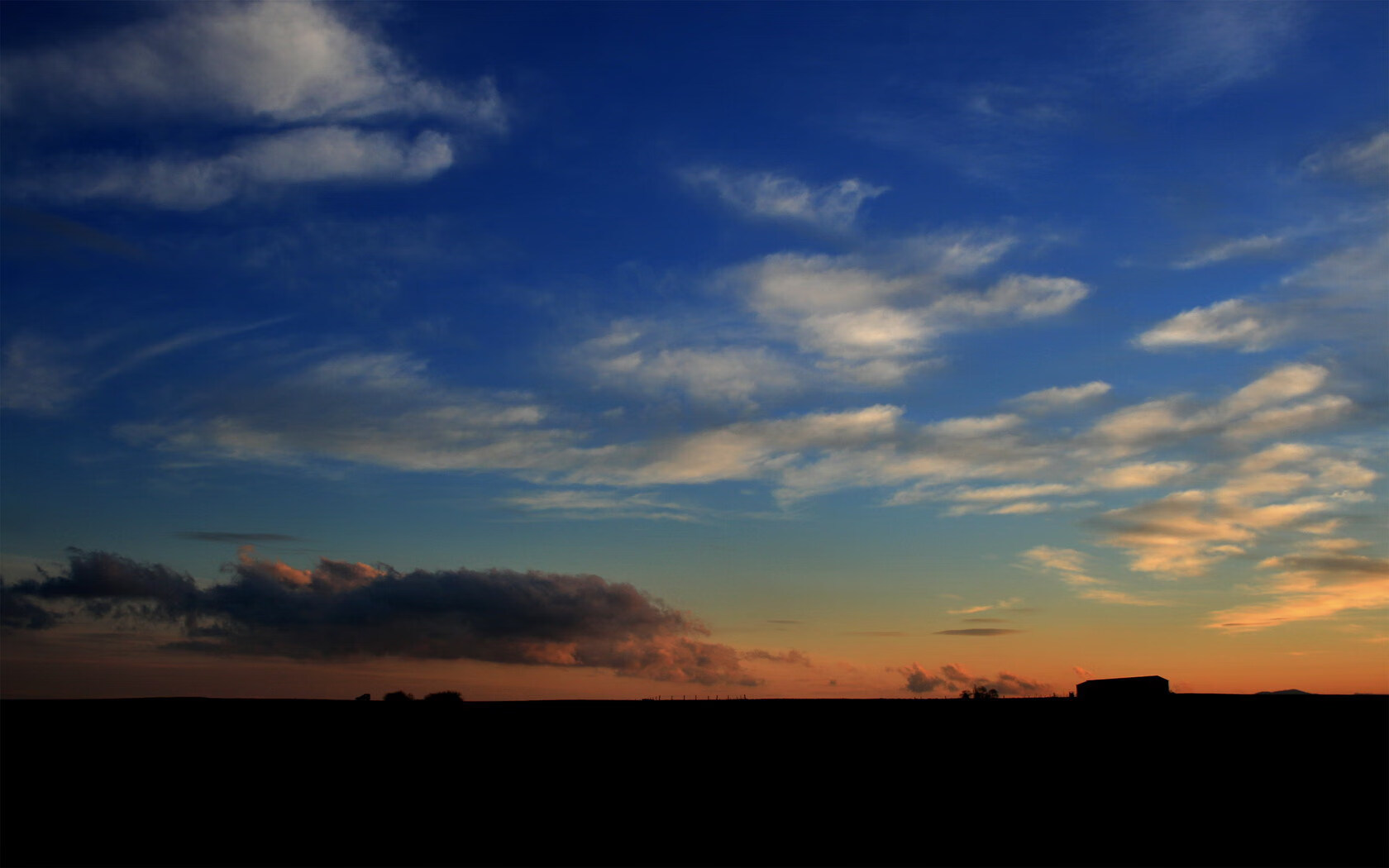 开云体育-张某在女足比赛中表现出色，成为焦点，张某在足球世界杯期间参加下列活动